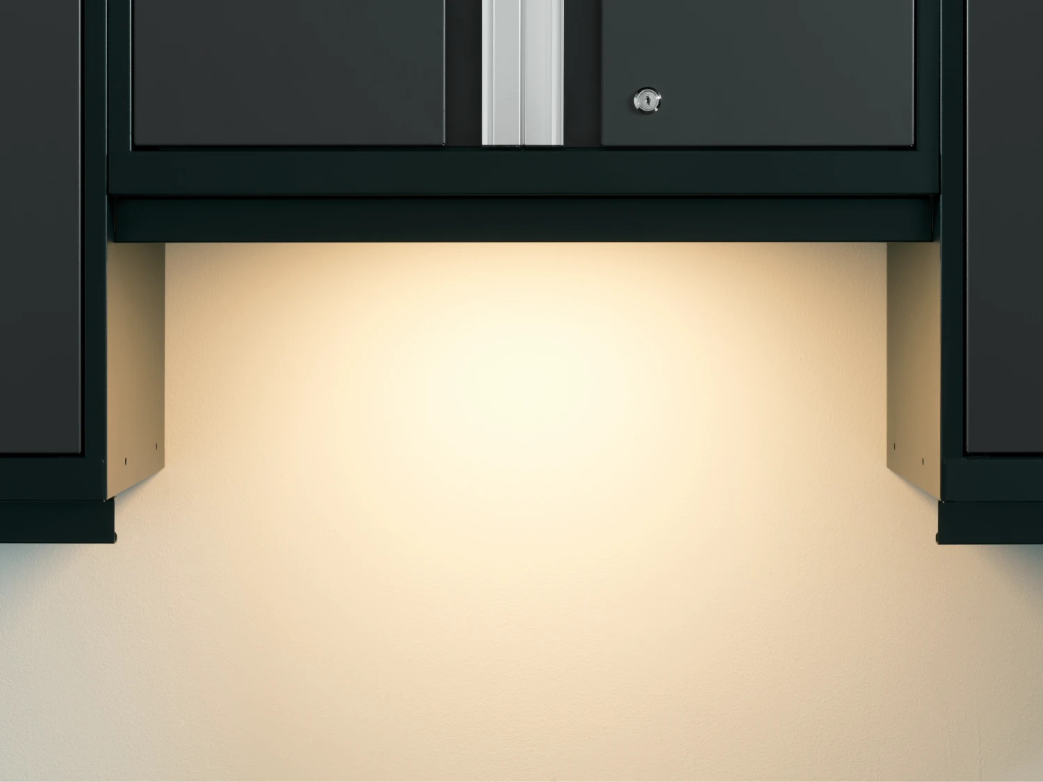 NewAge Products LED Display Lights (1 X Light Adapters, 3 X Light Extensions) - Black 2 NewAge Products LED Display Lights (1 X Light Adapters, 3 X Light Extensions) - Black